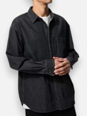 Uniqlo long sleeve button down overshirt black men's size S